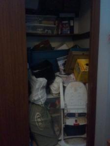 A picture of my messy, distracting closet